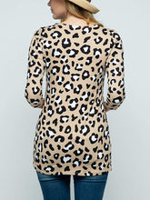 Load image into Gallery viewer, Maternity Tops Leopard Crew Neck T-shirts