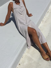 Load image into Gallery viewer, Solid Color Sleeveless Pocket Dress