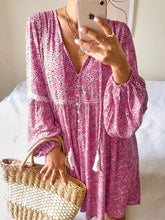 Load image into Gallery viewer, Casual Long Sleeve V-neck Floral Dress