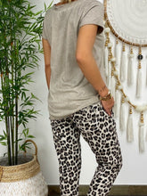 Load image into Gallery viewer, Simple Casual Loose Top Leopard Pants Set