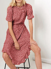 Load image into Gallery viewer, Round Neck Floral Waist Dress
