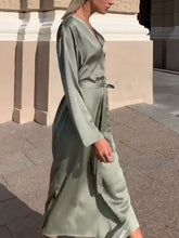 Load image into Gallery viewer, Fashion Long-sleeved All-match Slim Dress