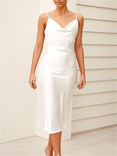 Load image into Gallery viewer, V-neck Solid Color Sleeveless Slim Dress