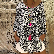 Load image into Gallery viewer, Printed Round Neck Loose Top Shorts Two-piece