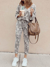 Load image into Gallery viewer, Sexy V-neck Leopard Print Sexy Two-piece Suit