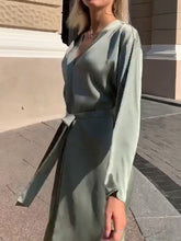 Load image into Gallery viewer, Fashion Long-sleeved All-match Slim Dress