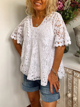 Load image into Gallery viewer, Romantic Vintage Lace V Neck Top