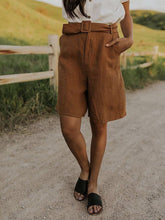 Load image into Gallery viewer, Fashionable Solid Color Slip Pocket Casual Shorts