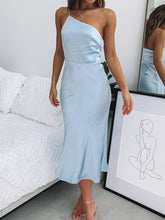 Load image into Gallery viewer, Sexy Solid Color One-shoulder Strapless Sleeveless Dress