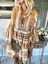 Load image into Gallery viewer, Fashionable Bohemian Print Midi Dress