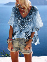 Load image into Gallery viewer, Loose Print V-Neck Top