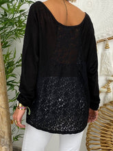 Load image into Gallery viewer, V-neck Lace Loose Long Sleeve T-shirts