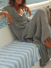 Load image into Gallery viewer, Loose Solid Color V-Neck Dress