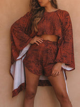 Load image into Gallery viewer, Casual Loose Snake Print Round Neck Two-piece Suit
