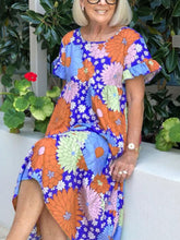 Load image into Gallery viewer, Printed Short Sleeve Round Neck Casual Dress