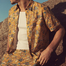 Load image into Gallery viewer, Men Weekender Short Sleeves Two-Piece Sets