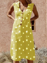 Load image into Gallery viewer, Elegant Buttoned Printed Pockets Midi Dress