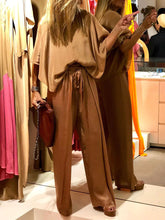 Load image into Gallery viewer, Fashionable Elegant Top Pants Set