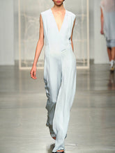 Load image into Gallery viewer, Casual Solid Color Sleeveless V-neck Strappy Jumpsuit

