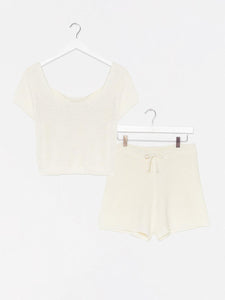 Round Neck Short Sleeve Knit Suit