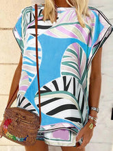 Load image into Gallery viewer, Bohemian Loose Casual Floral Print Top Shorts Suit
