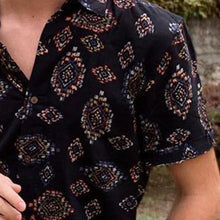 Load image into Gallery viewer, Men Retro Printed Short Sleeves Lapel Shirt
