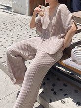 Load image into Gallery viewer, Simple Casual Loose And Comfortable V Neck Top Pants Suit
