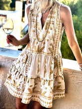 Load image into Gallery viewer, Casual Print V-Neck Sleeveless Dress
