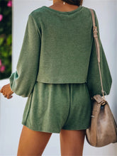 Load image into Gallery viewer, Fashionable Casual Loose Long Sleeve Top Shorts Set
