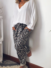 Load image into Gallery viewer, Casual Leopard Print Suit
