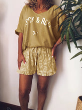 Load image into Gallery viewer, Simple Casual Comfortable Loose Top Shorts Suit
