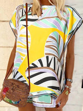 Load image into Gallery viewer, Bohemian Loose Casual Floral Print Top Shorts Suit
