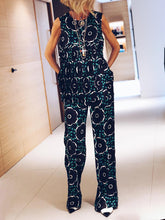 Load image into Gallery viewer, Fashion Casual Printed Round Neck Sleeveless Two-piece Suit
