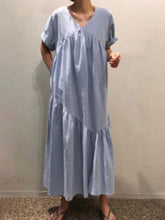 Load image into Gallery viewer, Loose and Versatile Fashion Dress
