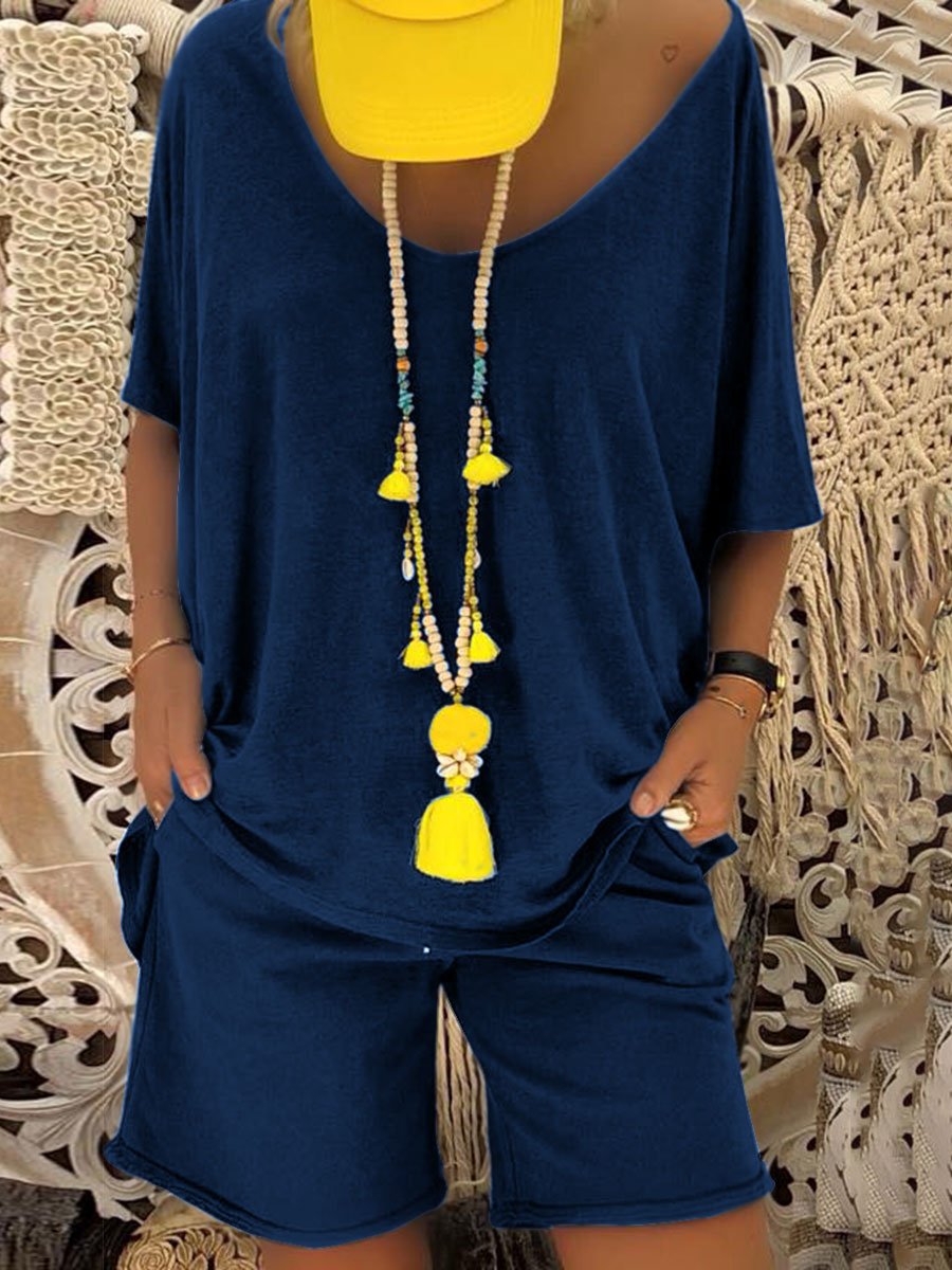 Two-piece Suit with Wings Printed on The Back of Casual Round Neck