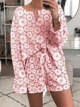 Load image into Gallery viewer, Romantic Pastoral Daisy Casual Loose Top Shorts Set
