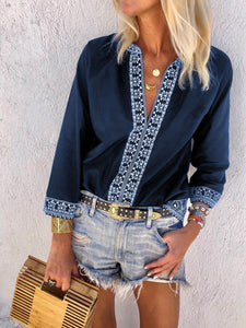Loose V-Neck Print T-Shirt