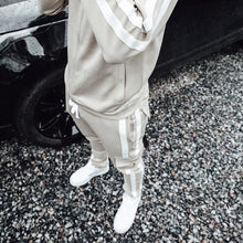 Load image into Gallery viewer, Men&#39;S Casual Solid Color Sports Suit
