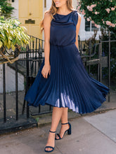 Load image into Gallery viewer, Elegant Sleeveless Round Neck Accordion Midi Dress
