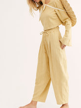 Load image into Gallery viewer, Casual Round Neck Linen Tops Loose Trousers Two Piece Set
