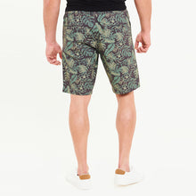Load image into Gallery viewer, Men&#39;s Leaf Print Drawstring Shorts
