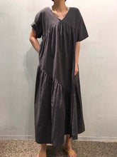 Load image into Gallery viewer, Loose and Versatile Fashion Dress
