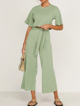 Load image into Gallery viewer, Casual Loose Solid Color Short Sleeve Two-piece Suit
