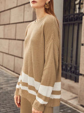 Load image into Gallery viewer, 达不到供应链要求，产品下架Round Neck Knitted Striped Color Matching Suit
