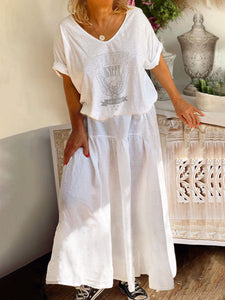 Fashion V-neck Short Sleeve T-shirt Two-piece Skirt