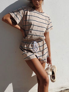 Fashion Casual Striped Printed Round Neck Short Sleeve Two-piece Suit